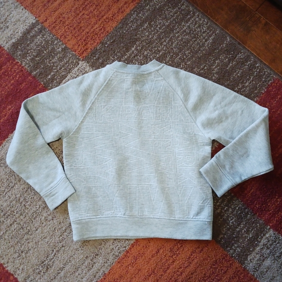 Limited Edition Ivy Park Logo Print Grey Quilted Crewneck Sweatshirt (S) - Picture 3 of 5